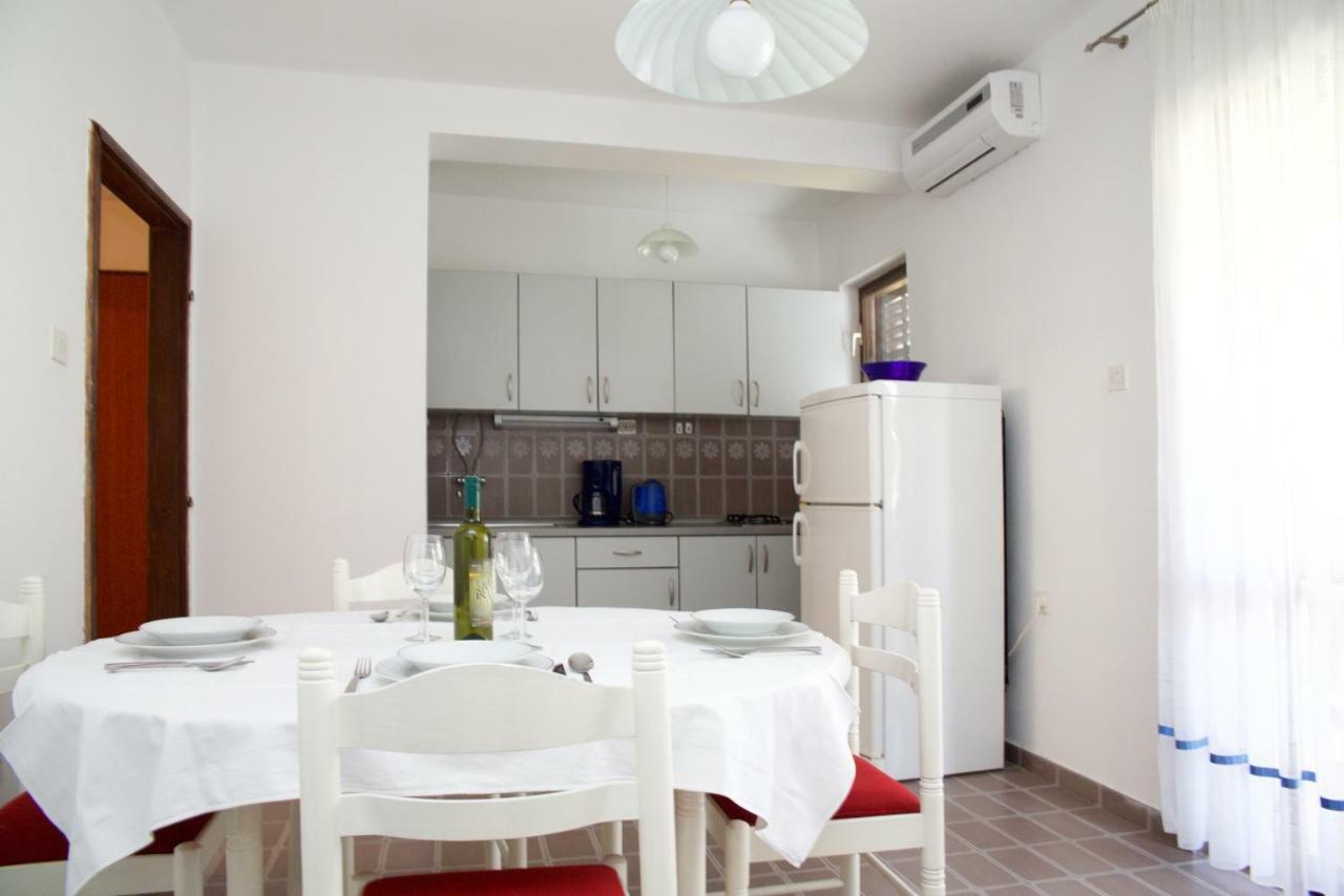 Apartments Fjaka Свети-Филип-и-Яков Экстерьер фото