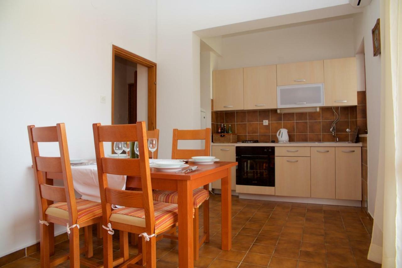 Apartments Fjaka Свети-Филип-и-Яков Экстерьер фото