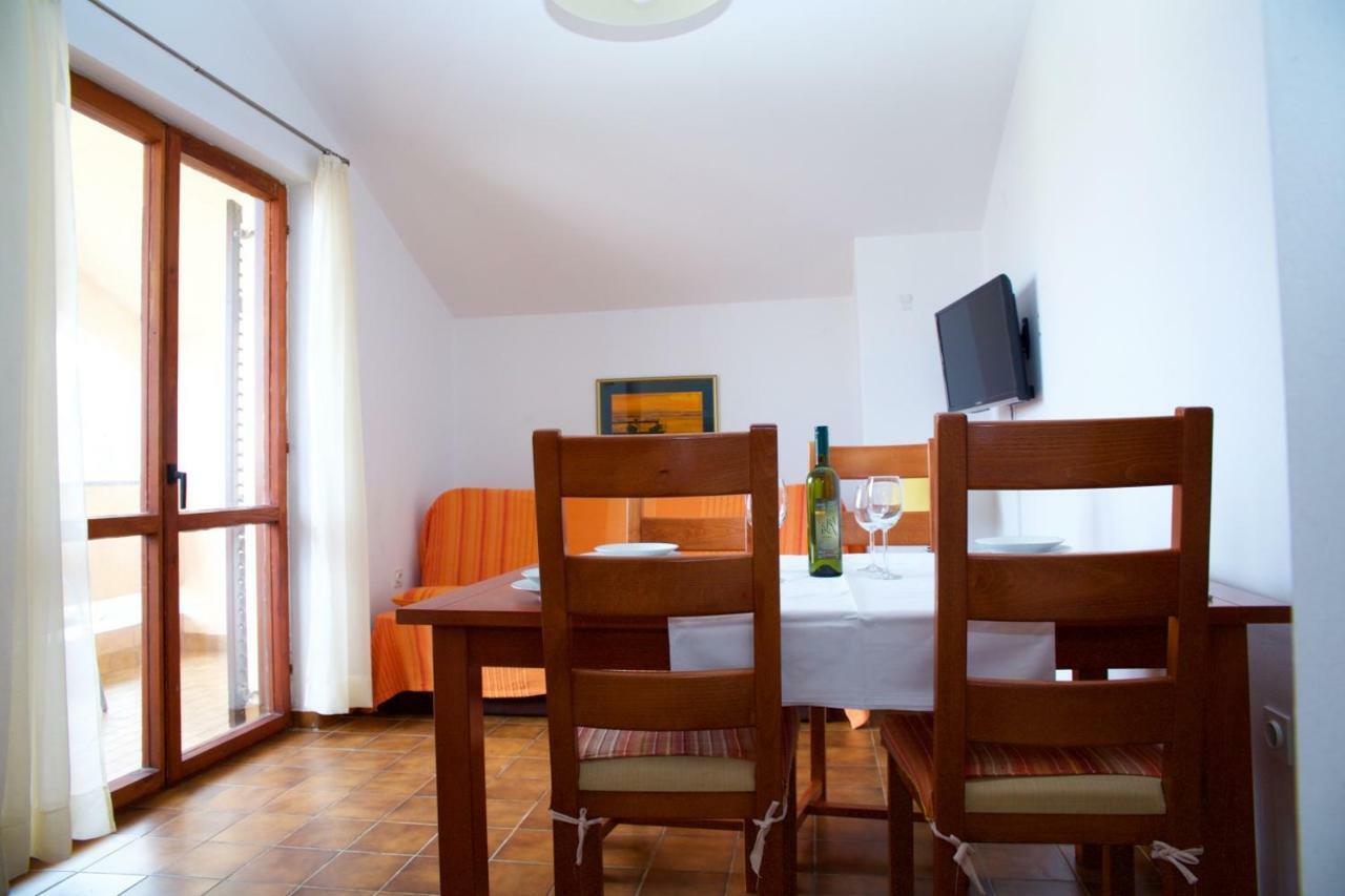Apartments Fjaka Свети-Филип-и-Яков Экстерьер фото